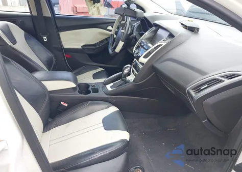 2012 Ford Focus Titanium из США, поврежденный, VIN 1FAHP3J22CL288077